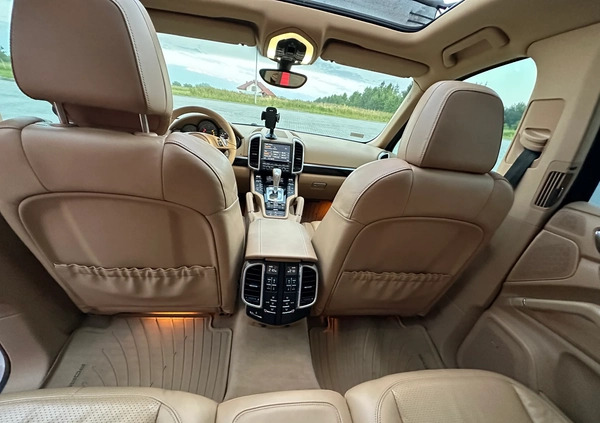 Porsche Cayenne cena 135900 przebieg: 139500, rok produkcji 2012 z Rzeszów małe 781